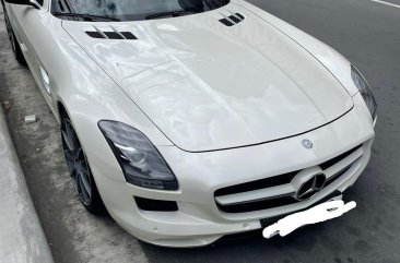 White Mercedes-Benz SLS 2011 for sale in Makati