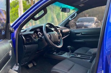 Blue Toyota Hilux 2019 for sale in Automatic