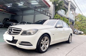 Selling White Mercedes-Benz C200 2012 in Bacoor