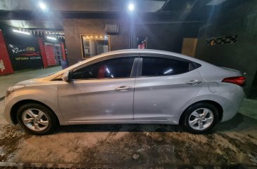 Selling Pearl White Hyundai Elantra 2012 in Valenzuela