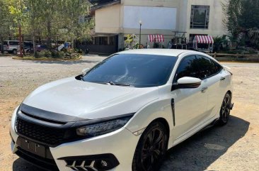 Selling Pearl White Honda Civic 2016 in Pateros