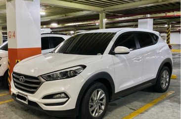 Pearl White Hyundai Tucson 2016 for sale in Marikina 