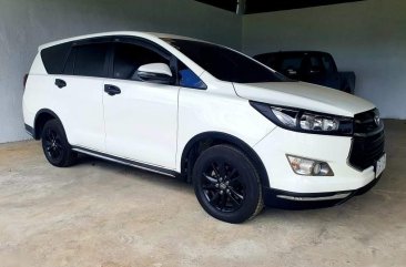 Pearl White Toyota Innova 2018 for sale in Santa Rosa