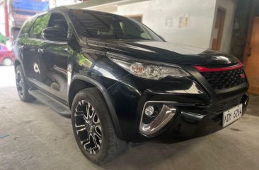 Selling Black Toyota Fortuner 2019 in Quezon 