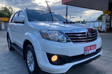 White Toyota Fortuner 2014 for sale in Quezon