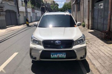 Selling Pearl White Subaru Forester 2013 in Pasig