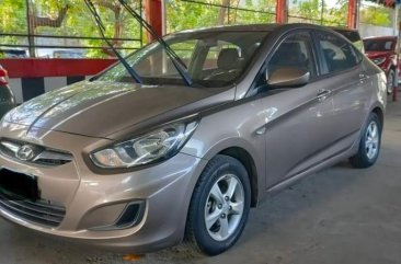 Selling Silver Hyundai Accent 2013 in Quezon 