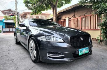 Grey Jaguar XJL 2013 for sale in Bacoor