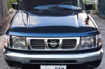 Selling Black Nissan Frontier 2000 in Quezon 