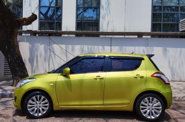 Yellow Suzuki Swift 2012 for sale in Pateros 