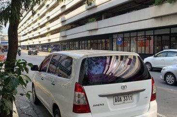 White Toyota Innova 2015 for sale in Kalibo