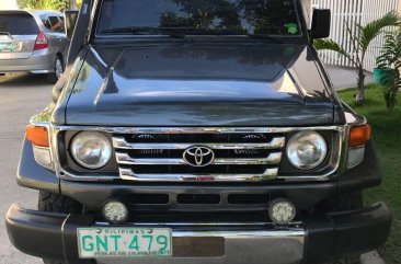 Black Toyota Land Cruiser 2000 for sale in Angeles 