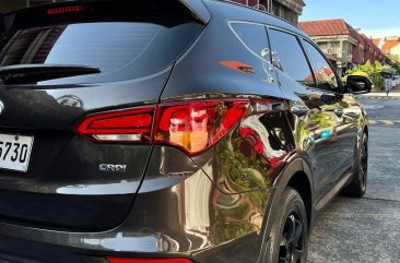 Selling Black Hyundai Santa Fe 2018 in Pasay