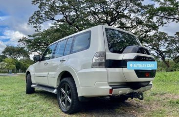 Selling Pearl White Mitsubishi Pajero 2015 in Angeles