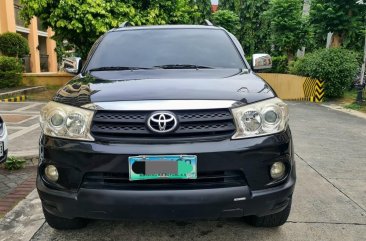 Selling Black Toyota Fortuner 2010 in Pasig