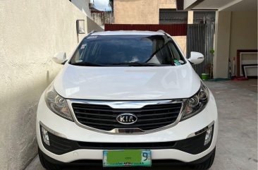 White Kia Sportage 2011 for sale in Makati 