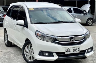 Selling Pearl White Honda Mobilio 2017 in Parañaque