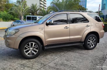 Sell Grey 2011 Toyota Fortuner in Manila