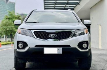 Selling Pearl White Kia Sorento 2010 in Makati