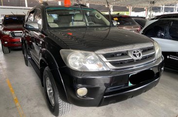 Selling Black Toyota Fortuner 2006 in Pasig