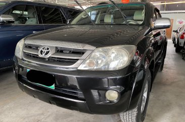 Selling Black Toyota Fortuner 2006 in Pasig