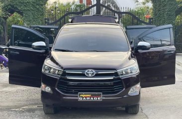 Selling Red Toyota Innova 2019 in Manila