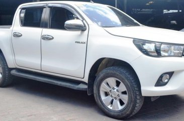 Selling Pearl White Toyota Hilux 2019 in Pasig