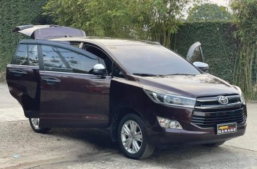 Selling Red Toyota Innova 2019 in Manila
