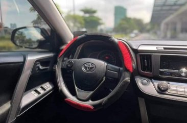 Red Toyota RAV4 2014 for sale in Quezon 