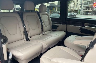 Selling Red Mercedes-Benz V-Class 2020 in Makati