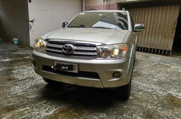 Silver Toyota Fortuner 2011 for sale in Manila