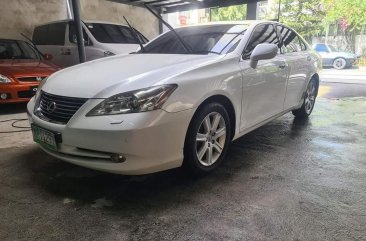 Selling Pearl White 2009 Lexus ES 350 in Manila