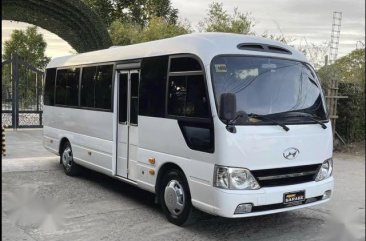 White Hyundai County 2019 for sale in Quezon 