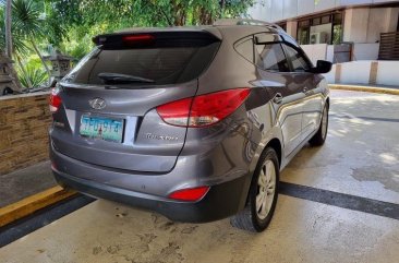 Selling Grey Hyundai Tucson 2011 in Manila