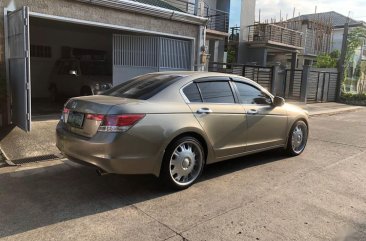 Selling Silver Honda Accord 2010 in Quezon 