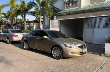 Selling Silver Honda Accord 2010 in Quezon 