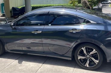 Selling Grey Honda Civic 2017 in Pasig