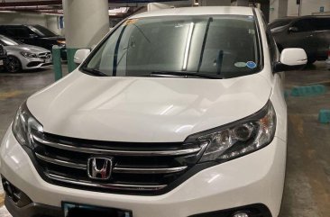 White Honda CR-V 2014 for sale in Makati