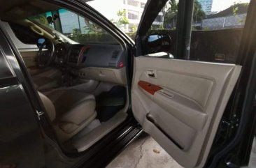 Black Toyota Fortuner 2010 for sale in Caloocan 