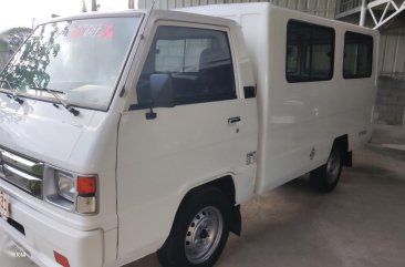 Selling White Mitsubishi L300 2018 in Marilao