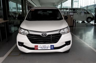 Selling White Toyota Avanza 2020 in Imus