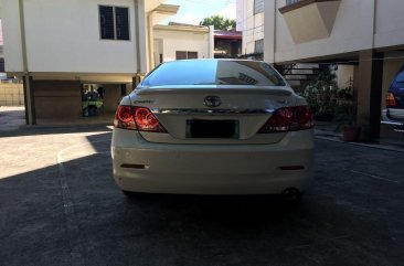 Selling White Toyota Camry 2007 in Legazpi