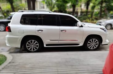 Pearl White Lexus LX 570 2011 for sale in Quezon 