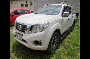 Selling White Nissan Navara 2019 in Caloocan