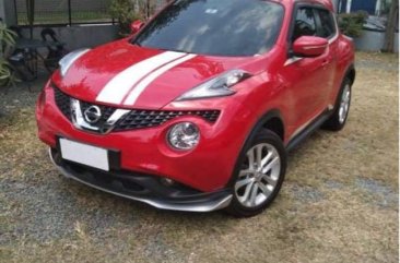 Red Nissan Juke 2017 for sale in Automatic