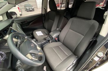 Selling Black Toyota Innova 2021 in Parañaque