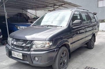 Selling Silver Isuzu Crosswind 2017 in Quezon 