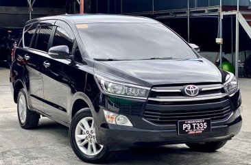 Selling Black Toyota Innova 2021 in Parañaque