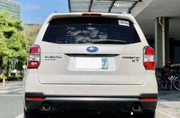 Selling Pearl White Subaru Forester 2013 in Makati