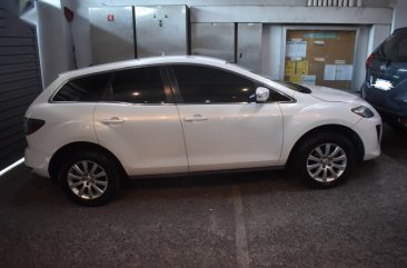 White Mazda CX-7 2011 for sale in Mandaluyong